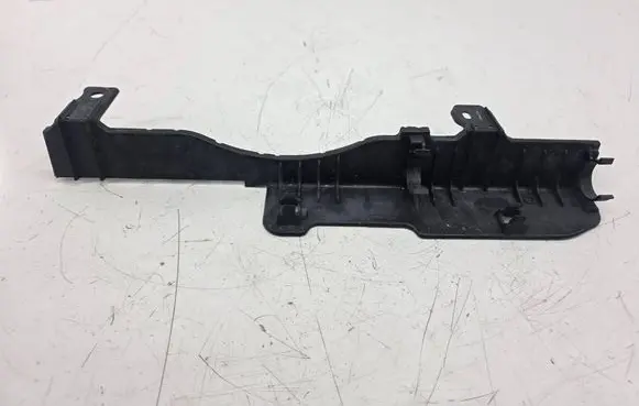 BMW X7 G07 Other engine bay part 7440013
