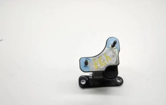 Mercedes-Benz GLK (X204) Rear door lower hinge