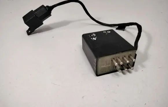 Mercedes-Benz 190 W201 Other relay 0015455705 698235 6200