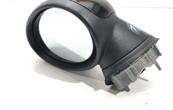 Front door electric wing mirror