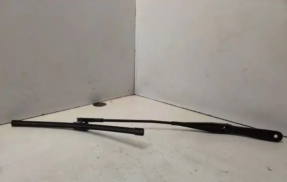 Windshield/front glass wiper blade