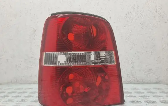 Volkswagen Touran I Rear/tail lights