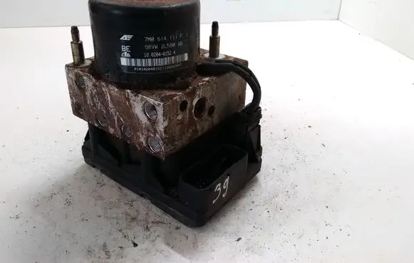 Volkswagen Sharan ABS Pump 7M0614111P 98VW2L580AB