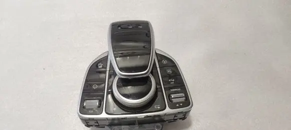 Mercedes-Benz C W205 Head unit multimedia control A2059004819