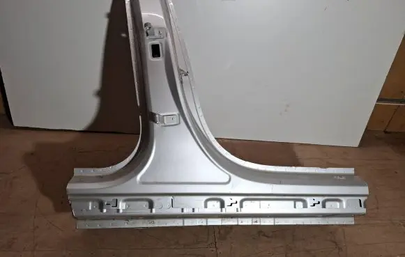 Volvo S90, V90 Side car body part 