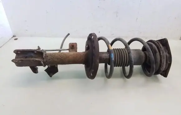 Front shock absorber with coil spring