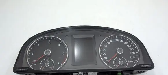 Volkswagen Caddy Speedometer (instrument cluster) 2K5920866E