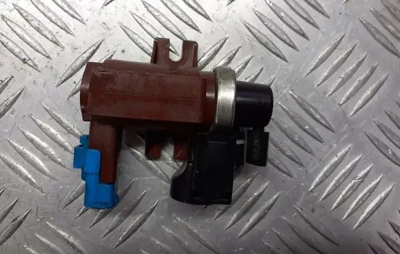 Citroen C5 Valve vacuum 9652570180