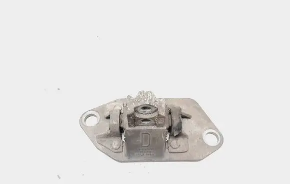 Volvo XC90 Engine mount bracket 8624757 B7GJA