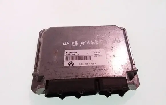 Volkswagen PASSAT B5 Engine control unit/module 3B0907557 5WP429001