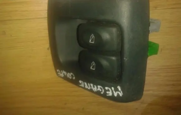 Renault Megane I Electric window control switch