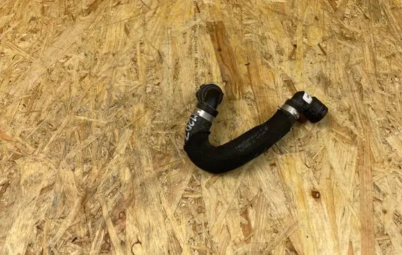 BMW 3 G20 G21 Coolant pipe/hose 8596394