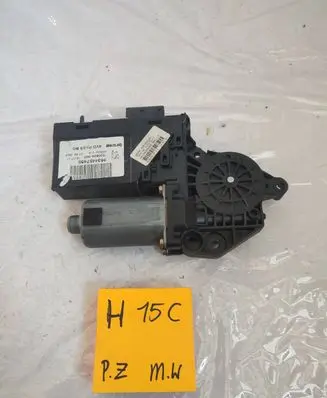 Peugeot 307 Front door window regulator motor 9634457480