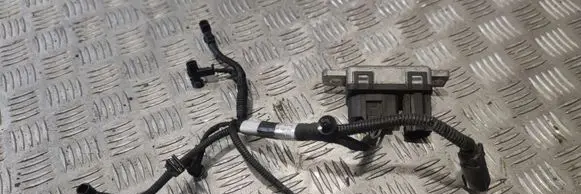Volvo V50 Glow plug pre-heat relay 0281003145