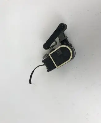 Headlight/headlamp level sensor