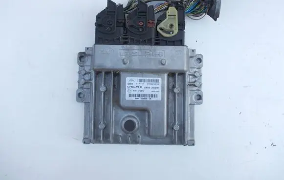 Ford Kuga I Engine control unit/module AV4112A650CM 97RI010012 28330761