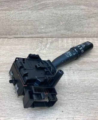 Toyota Avensis T250 Wiper control stalk 8465205170 173654