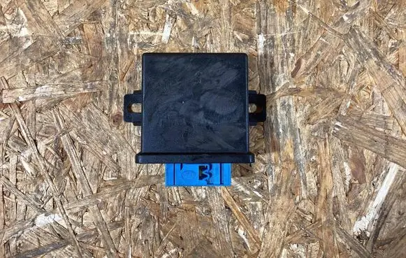 Porsche Cayenne (9Y0 9Y3) SAM control unit 7pp907357h