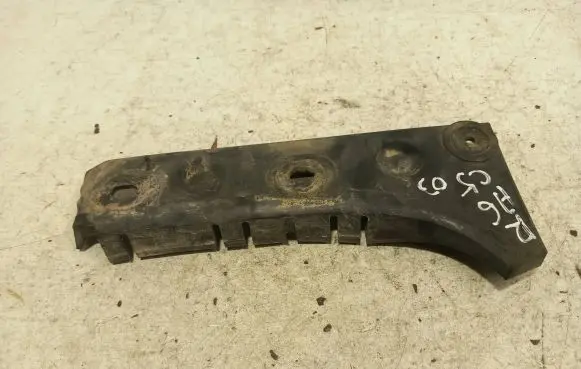 Audi A6 S6 C5 4B Front bumper mounting bracket 4b0807284b