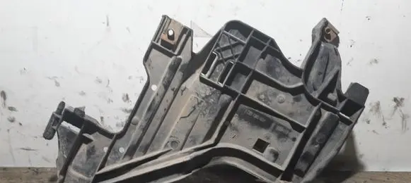 Audi A4 S4 B8 8K Headlight/headlamp mounting bracket