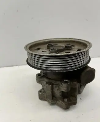 Volkswagen Caddy Power steering pump