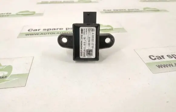 Mercedes-Benz S W221 Airbag deployment crash/impact sensor 0038212751 A0038212751