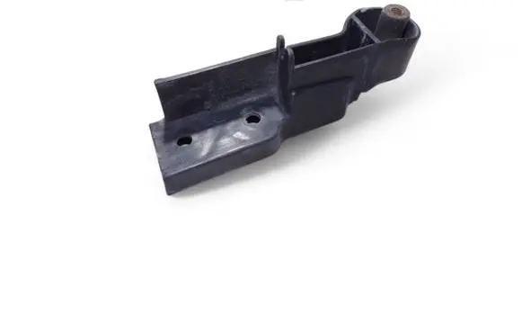 Audi A6 S6 C6 4F Front bumper mounting bracket 4F0807771