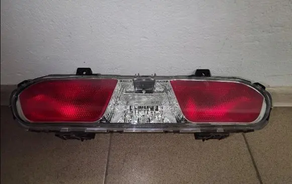 Fiat 124 Spider Rear/tail lights NA4L 51240