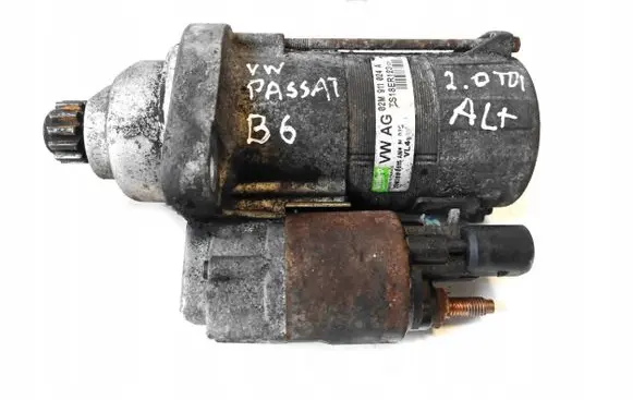 Volkswagen PASSAT B6 Starter motor 02M911024A