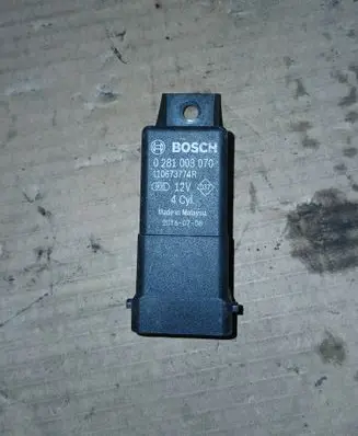 Renault Megane IV Glow plug pre-heat relay 110673774R 0281003070 20160708
