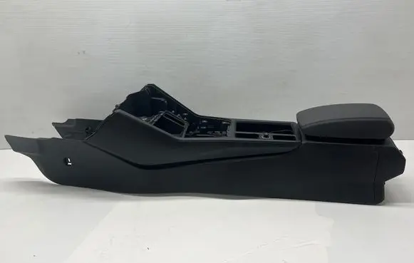 Audi Q3 F3 Center console 83B863241 83B857925B 83B713463A