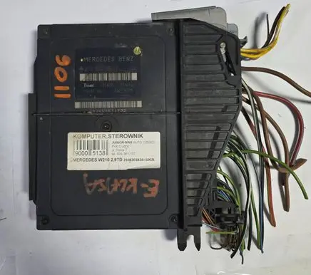 Mercedes-Benz E W211 Comfort/convenience module 2108203826 335626 5626U6KK1532