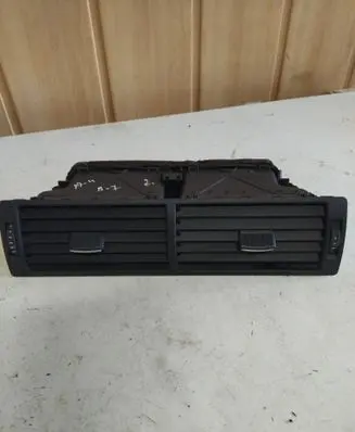 Audi A4 S4 B7 8E 8H Dash center air vent grill 8E0820951H 1410310E 14103105