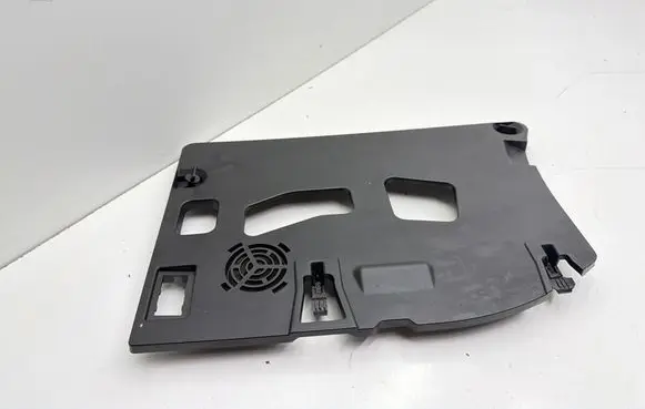 BMW 1 F40 Dashboard lower bottom trim panel 6823295 14622810