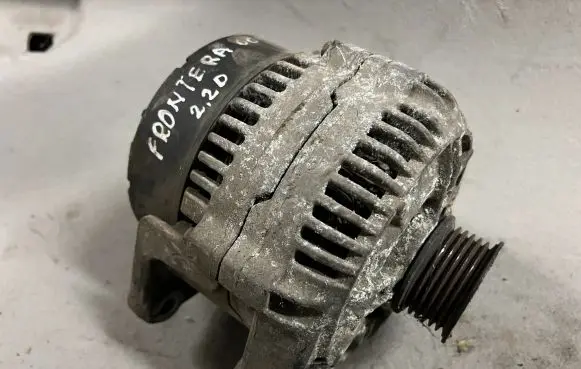 Opel Frontera B Generator/alternator 0123500008 90506202