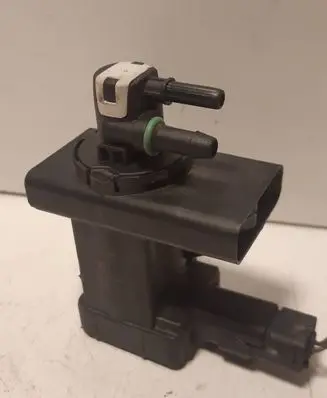 Peugeot 308 Turbo solenoid valve 9661960380