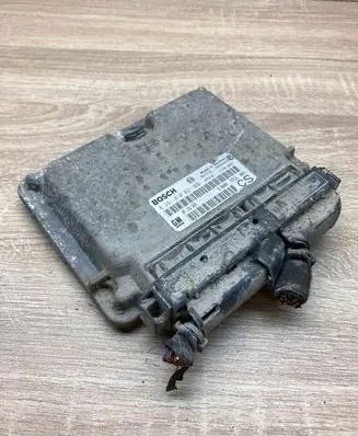 Opel Zafira B Engine control unit/module ECU 09133269 0281010021 UsedCS