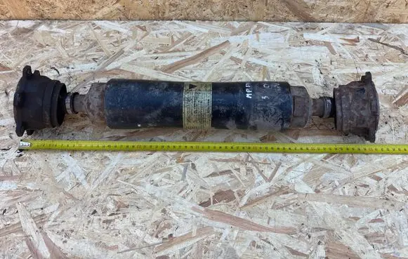 Mitsubishi Pajero Rear driveshaft/prop shaft