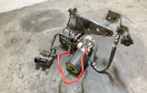 Lexus RX 450H ABS Pump 4707048070 007907044035