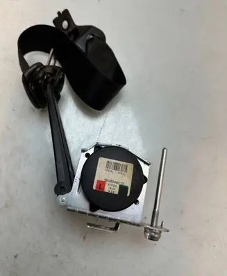 Opel Astra H Front seatbelt 560834901D