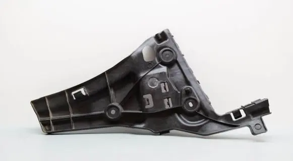 Rear bumper mounting bracket