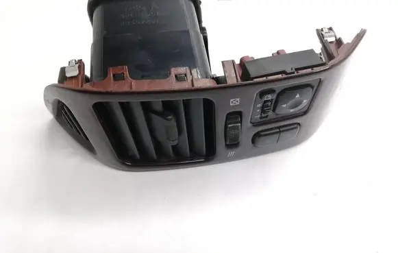 Mitsubishi Pajero Dashboard air vent grill cover trim 