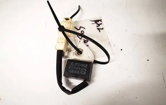 Toyota Avensis T250 Other relay 9008088002