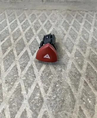 Renault Espace - Grand espace IV Hazard light switch 442724A N6319