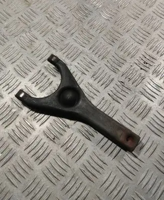 Nissan X-Trail T30 Clutch release arm fork 