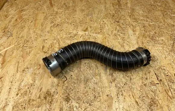 Intercooler hose/pipe