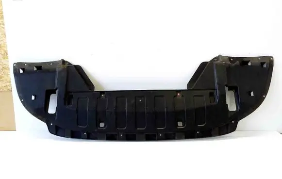 Front bumper skid plate/under tray