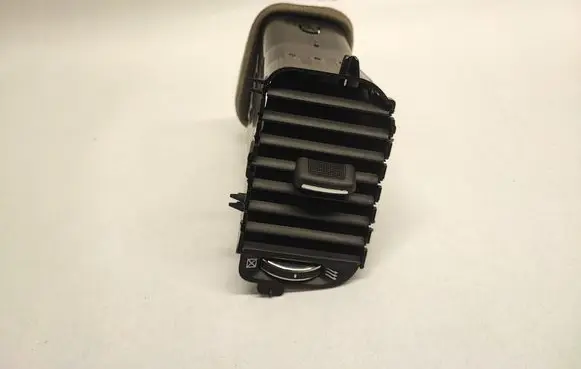 Dodge Charger Dashboard air vent grill cover trim L0202803DX9AC