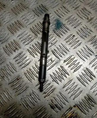 Audi A6 Allroad C5 Fuel injector 059130201D
