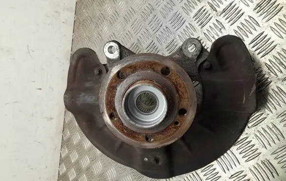 Mercedes-Benz B W247 Front wheel hub A2473320800